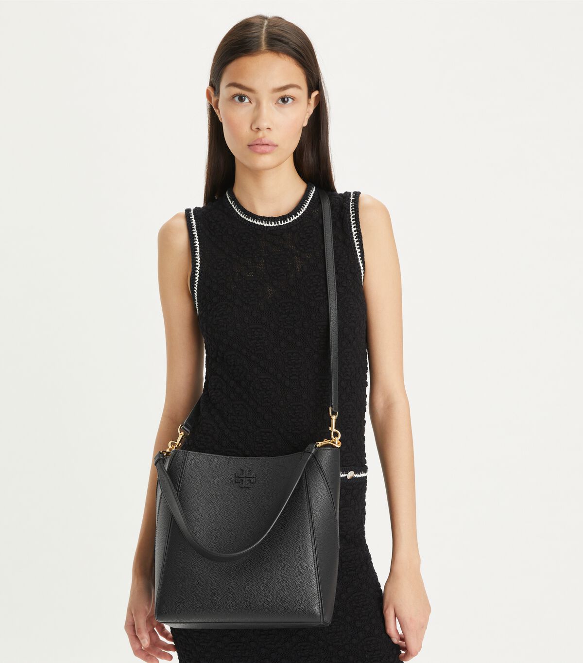 tory burch mcgraw bucket bag