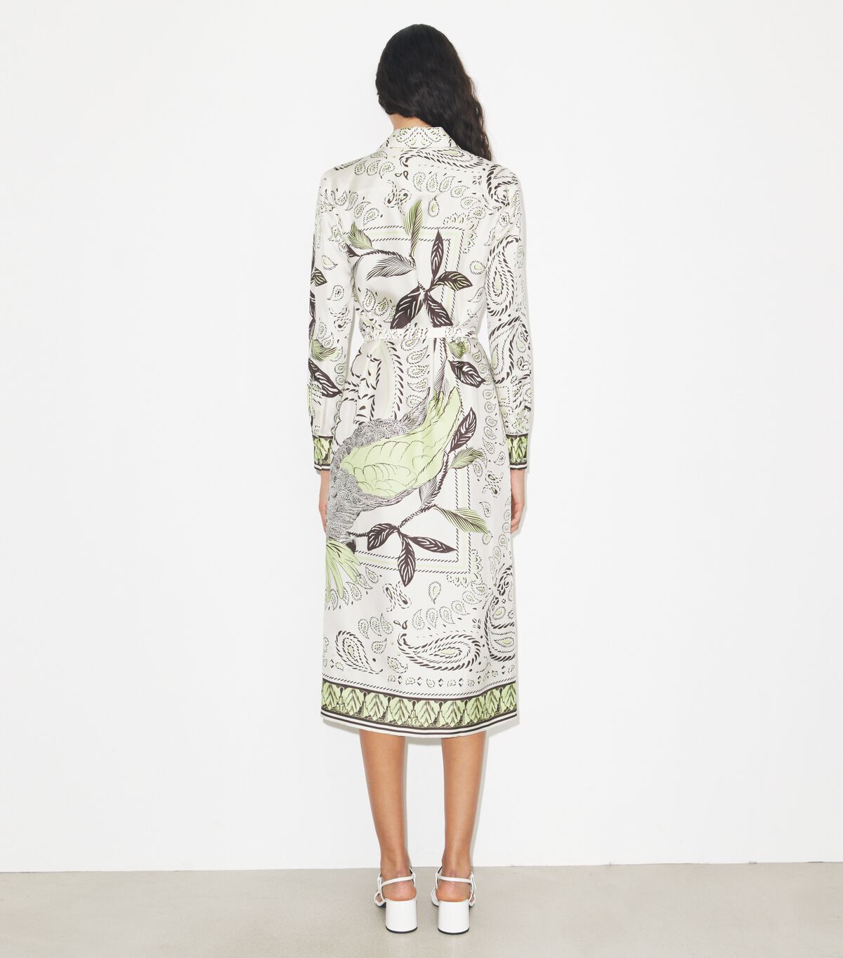 tory burch فستان قميص حريري مطبوع