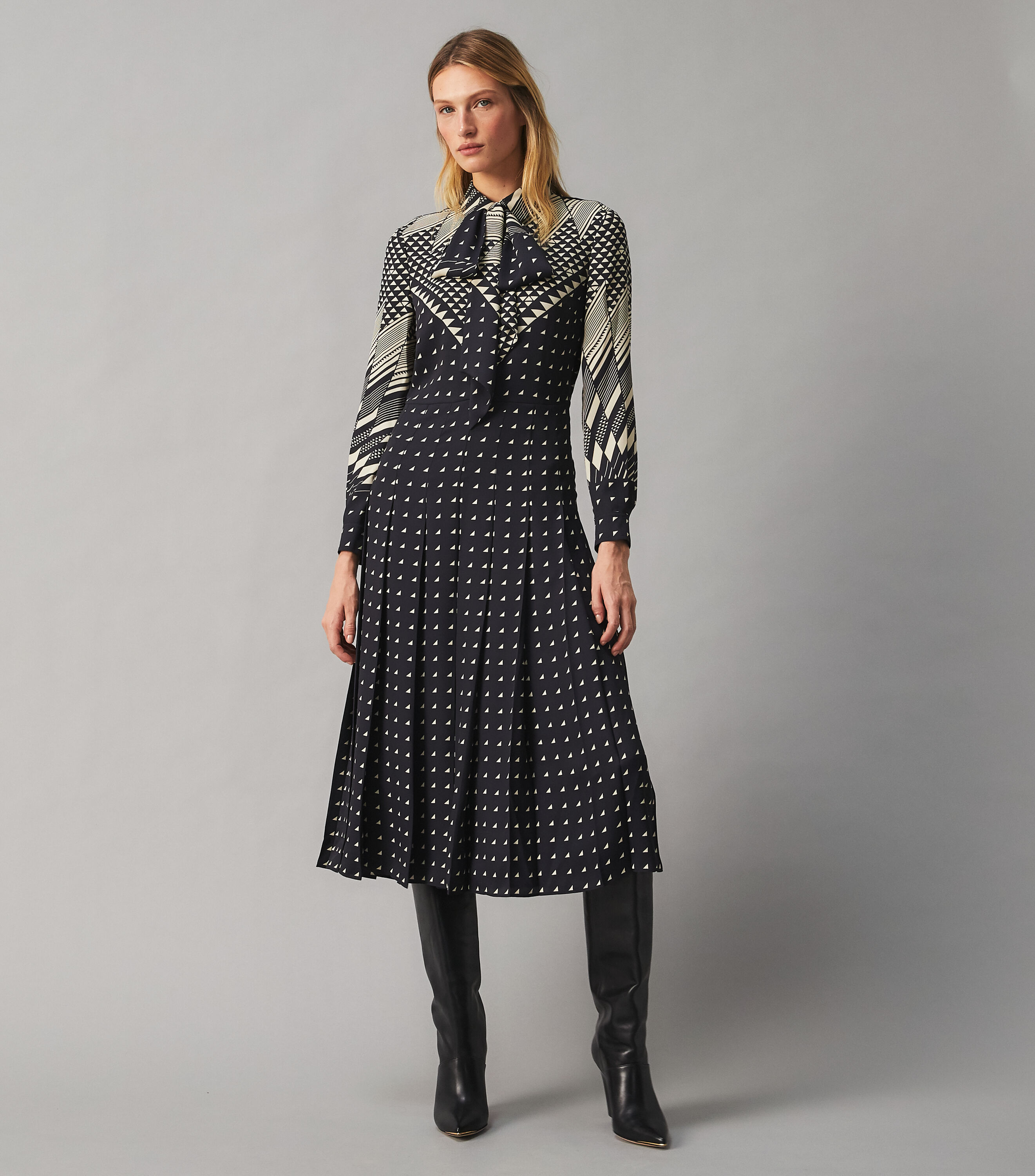 Tory burch triangle geo shirtdress clearance
