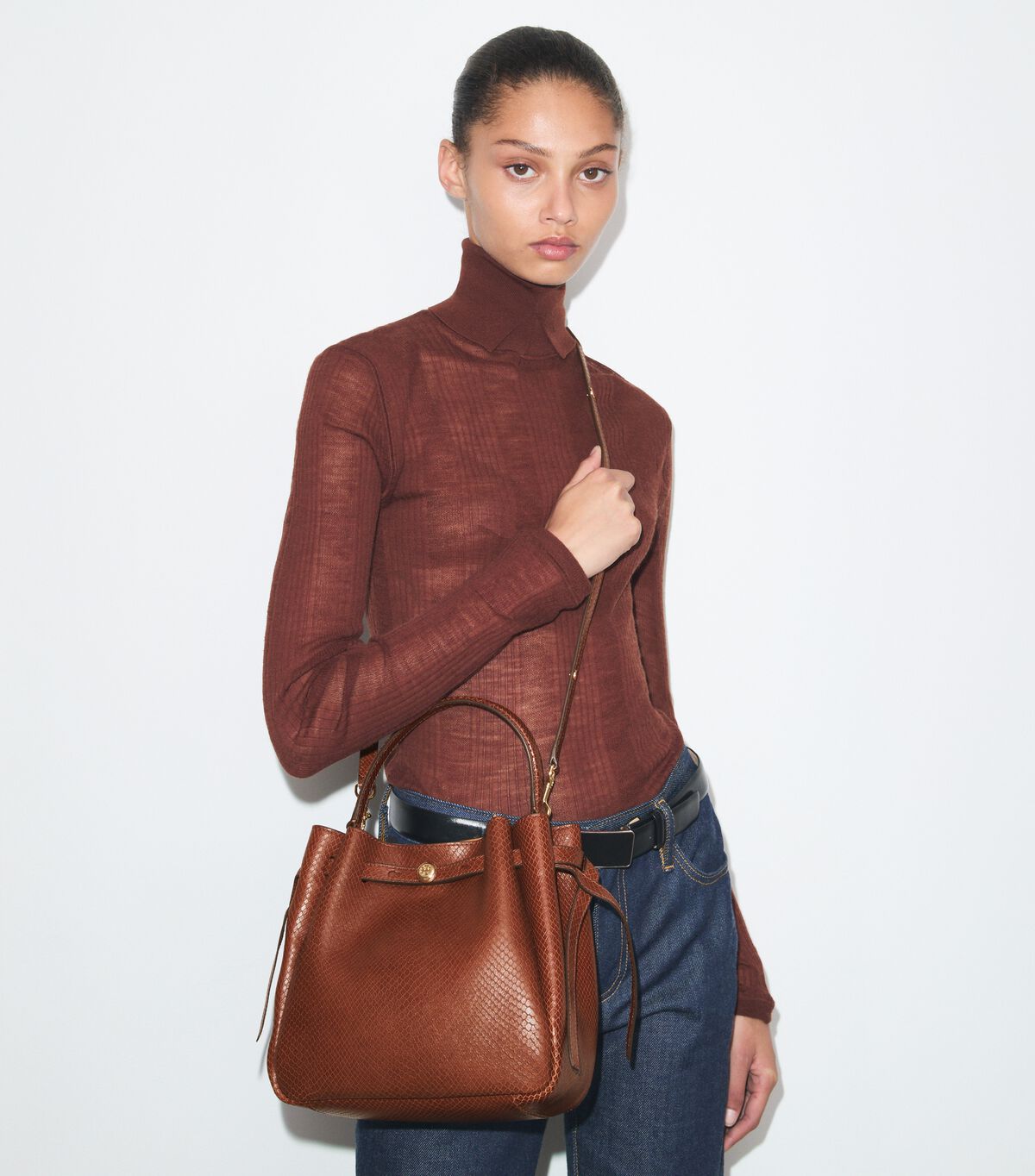 tory burch romy snake embossed bucket bag