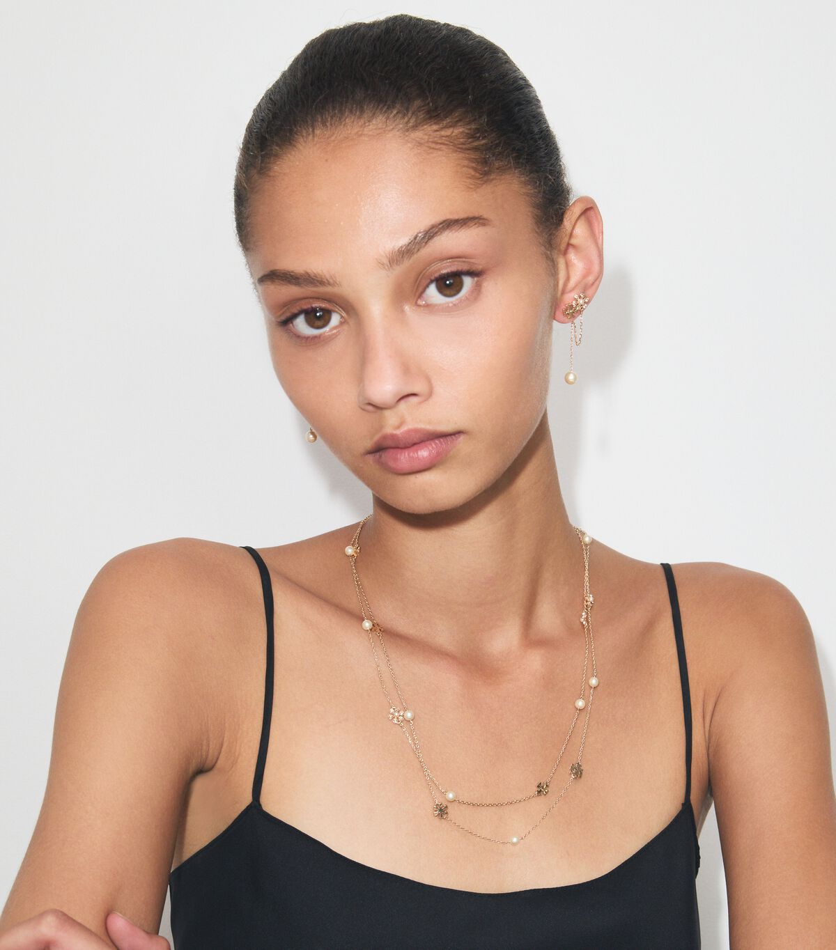 tory burch moondance long flower necklace