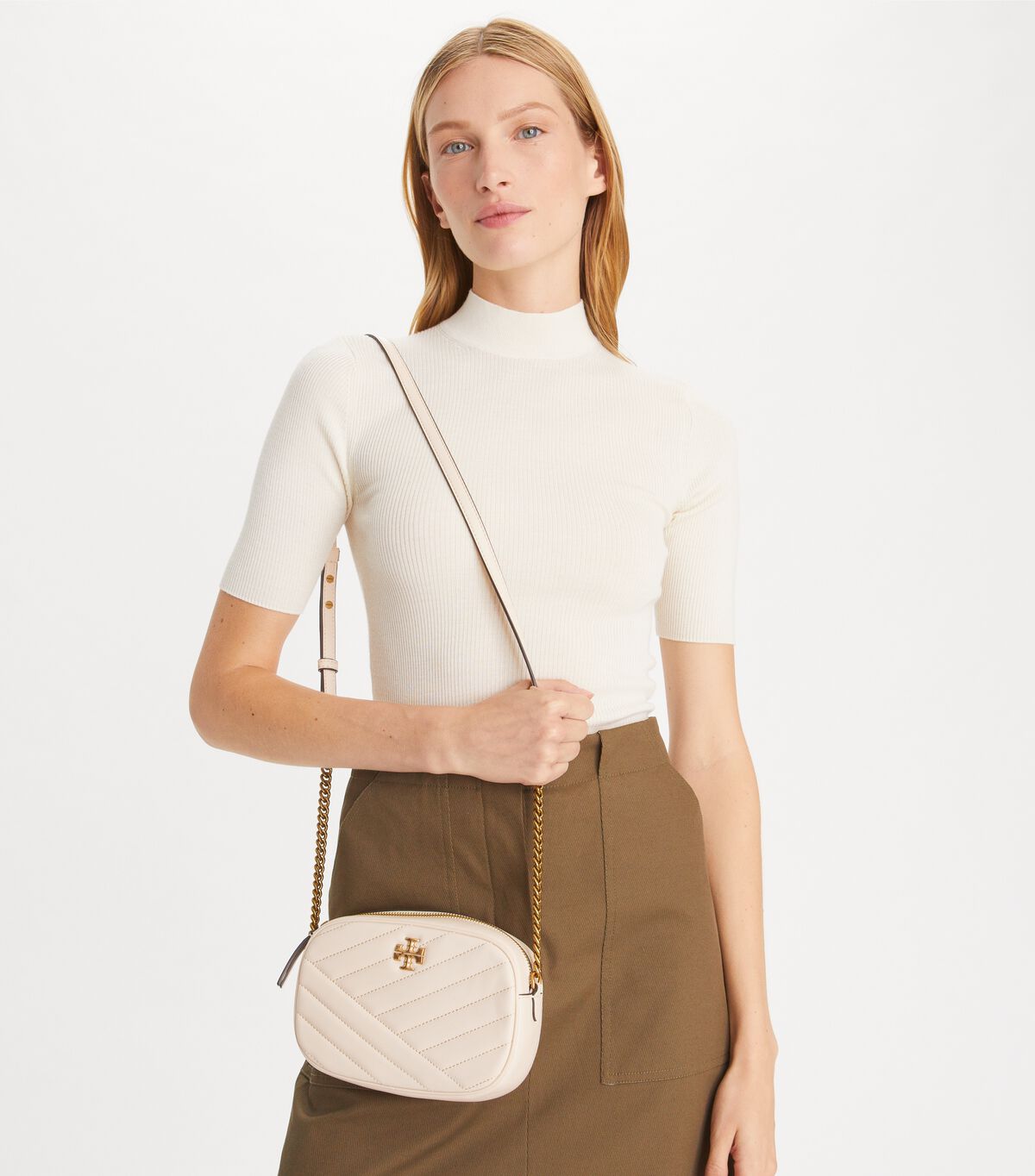 tory burch kira chevron camera bag