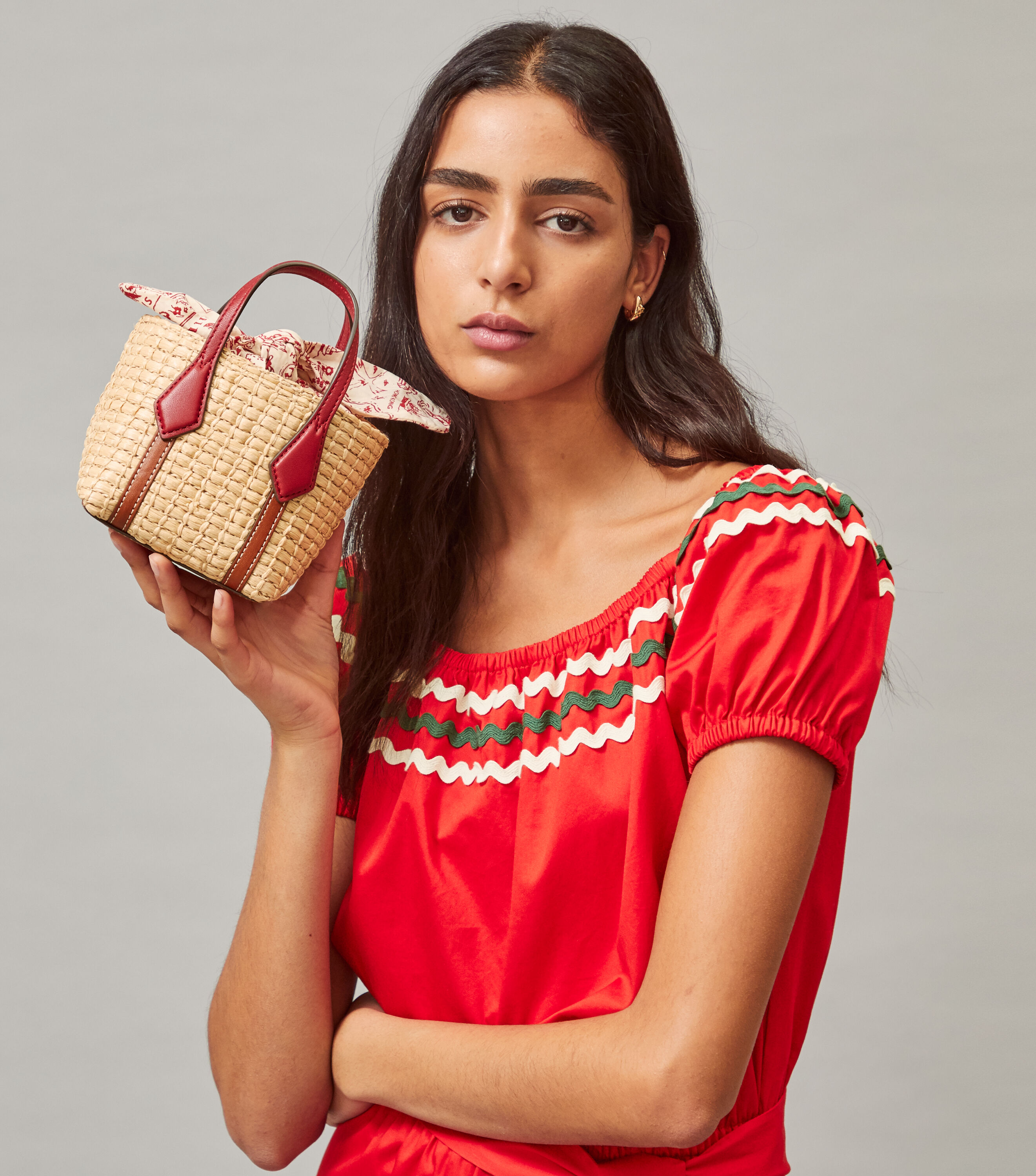 Tory burch best sale straw tote bag