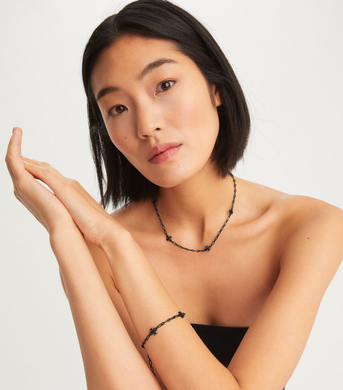 tory burch roxanne chain delicate necklace