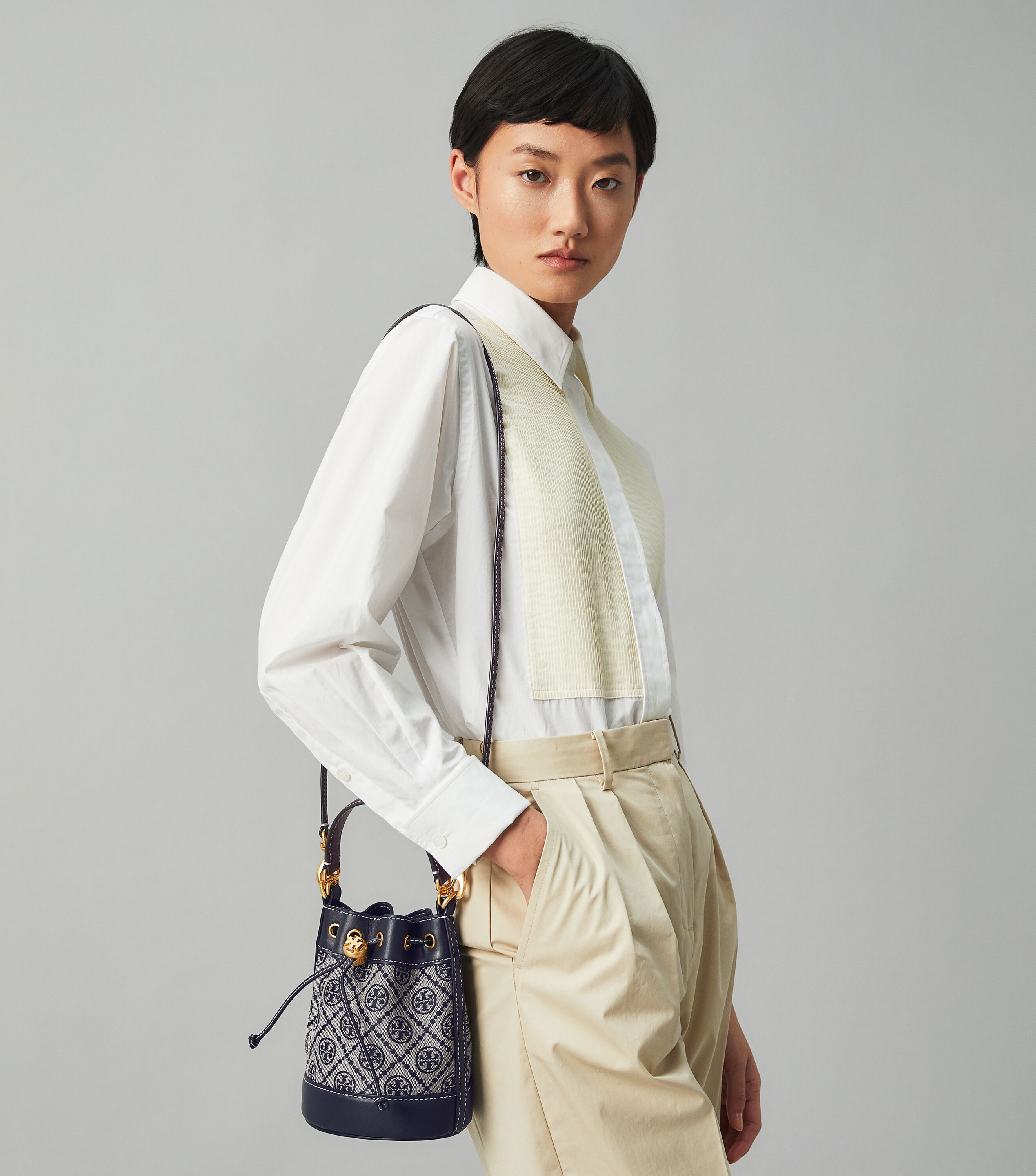 Mini T Monogram Bucket Bag, Tory Navy | Tory Burch KW