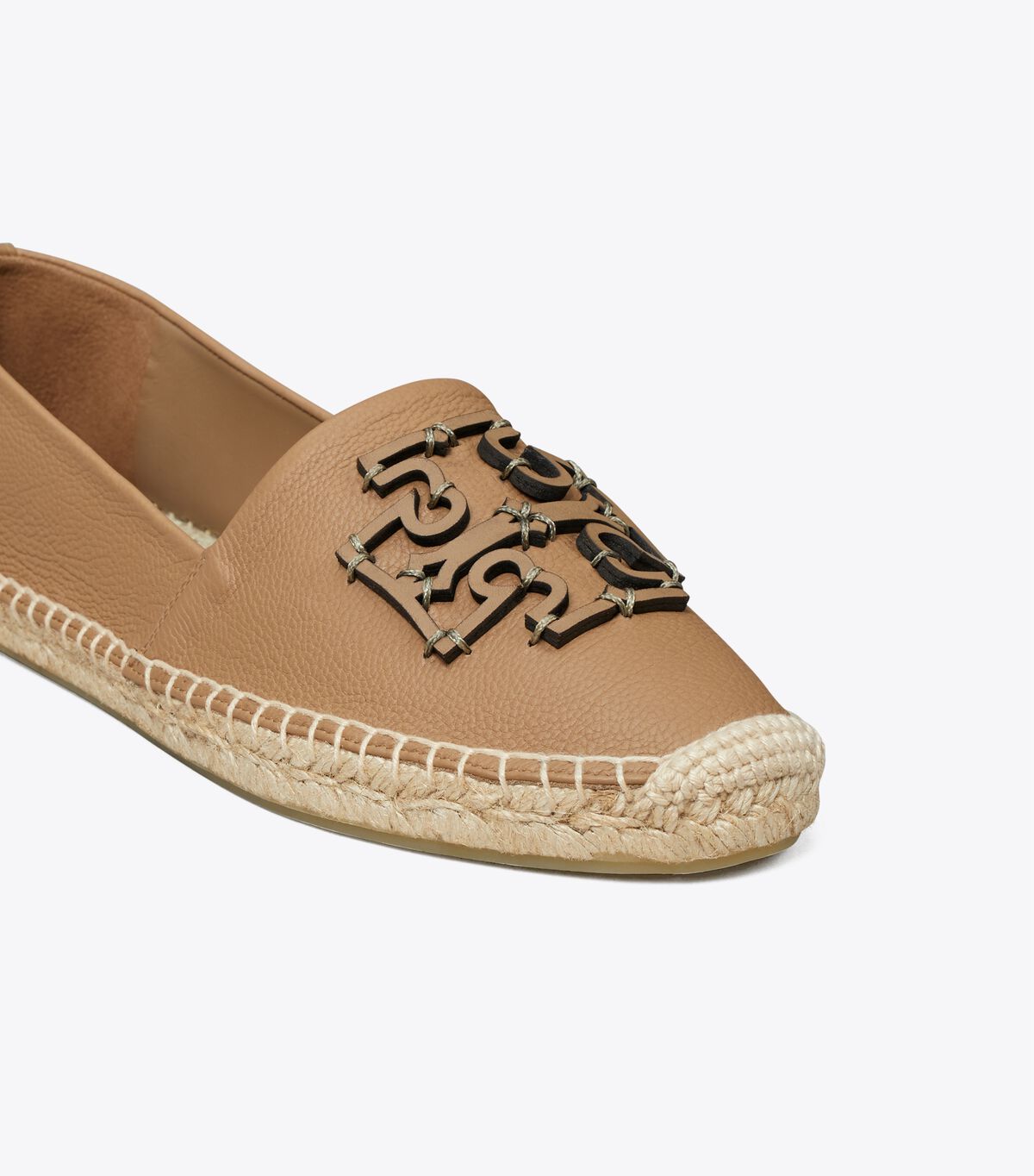 tory burch إيناس إسبادريل