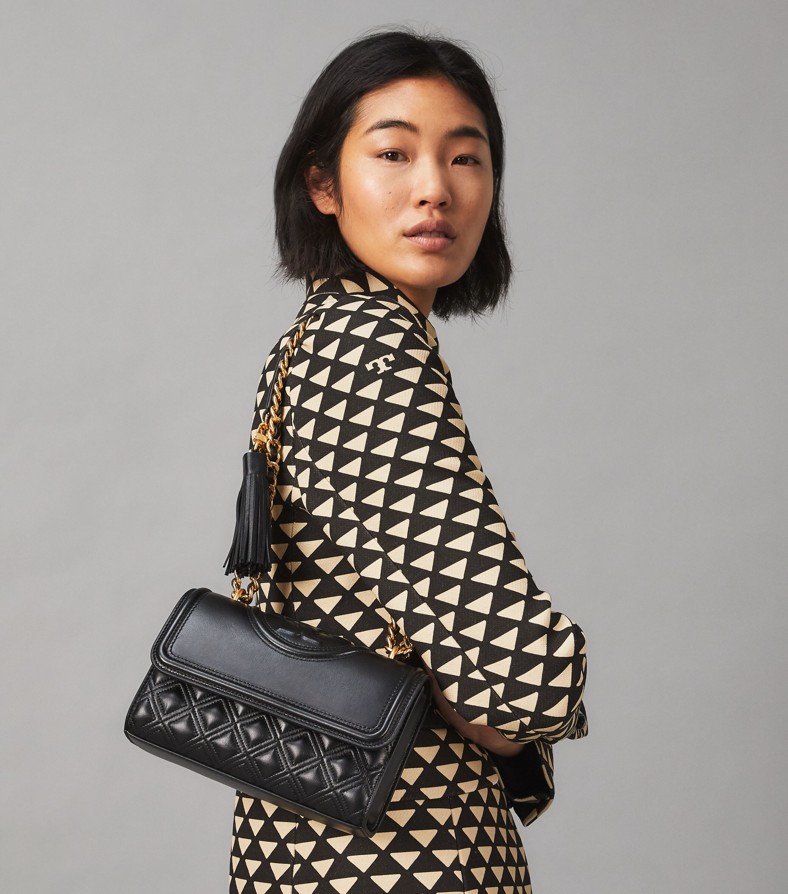 Tory burch best sale fleming sizes