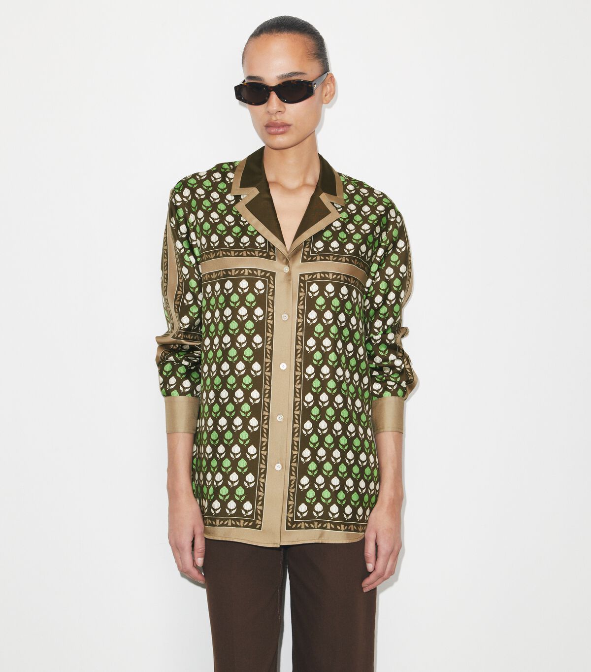 بلوزة حريرية tory burch بلوزة حريرية