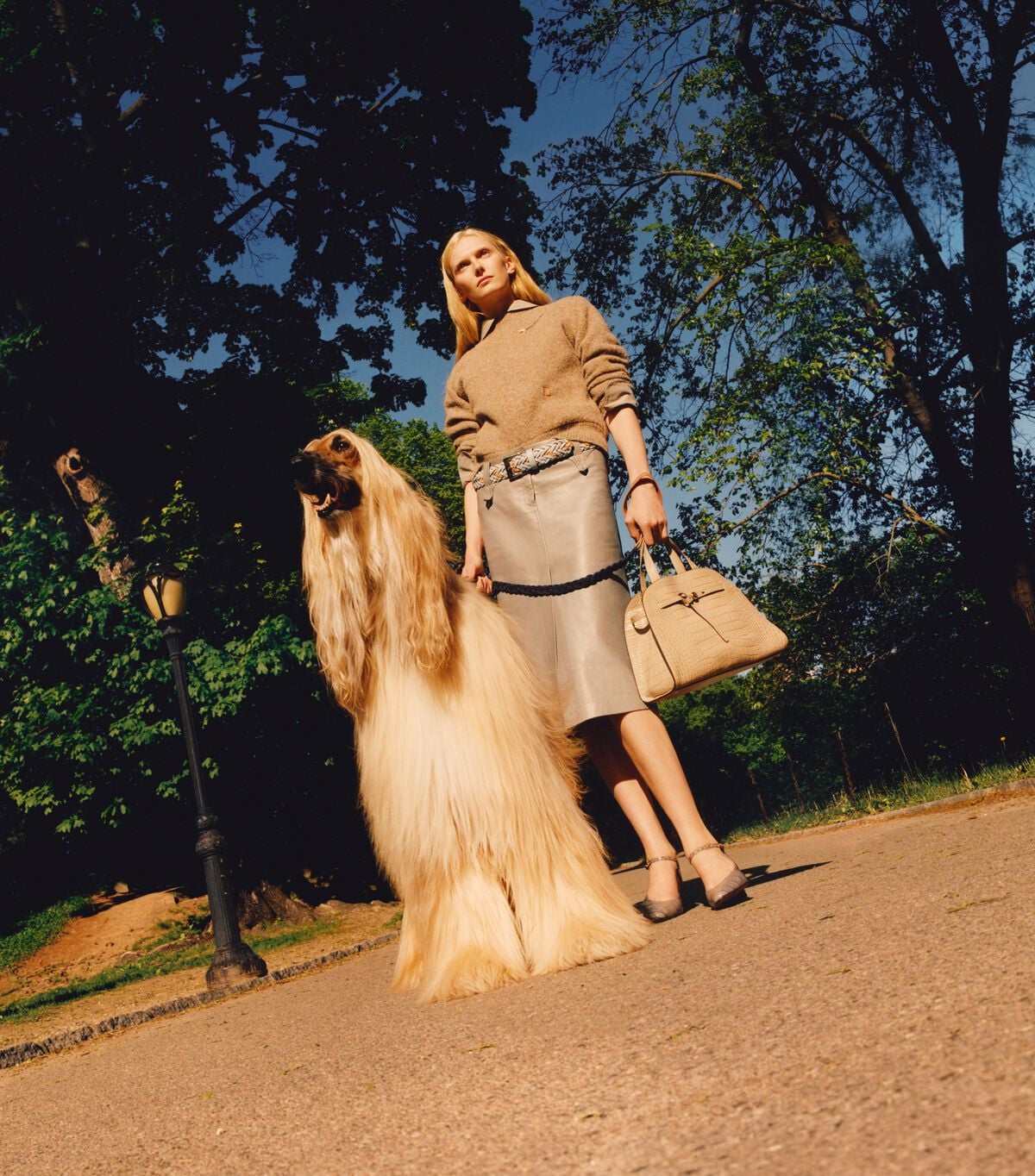 حقيبة رومي بتصميم باوليتو منقوش بنقشة جلد التمساح tory burch حقيبة رومي بتصميم باوليتو منقوش بنقشة جلد التمساح