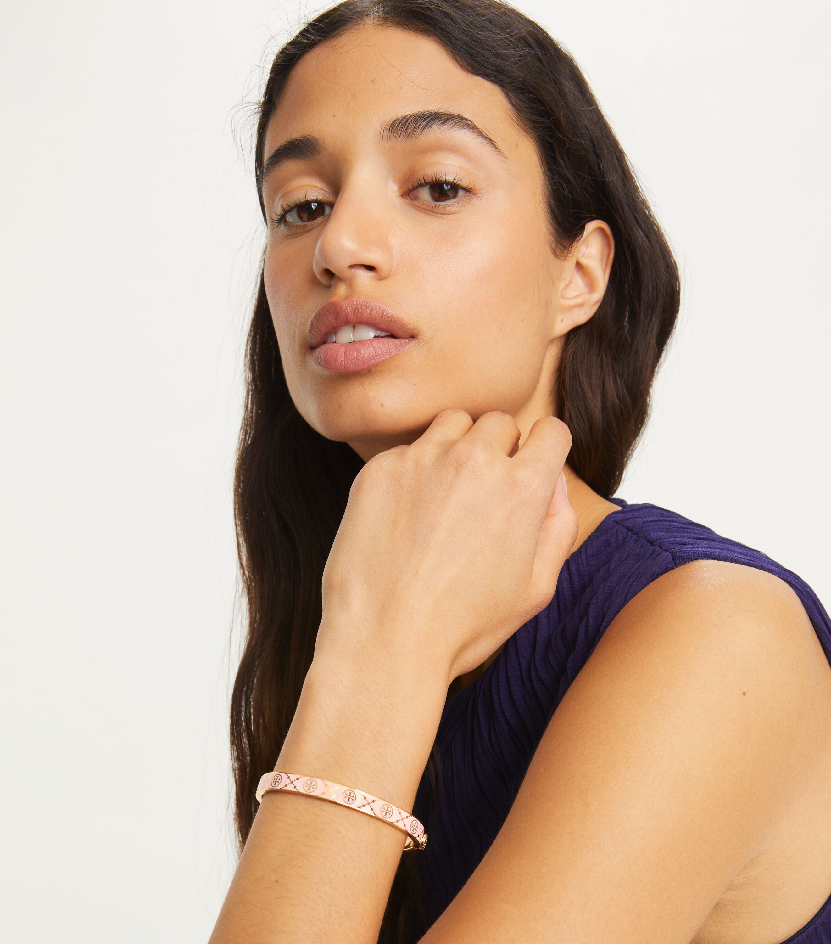 Icon T Monogram Hinge Bracelet, Tory Gold / New Ivory | Tory Burch KW