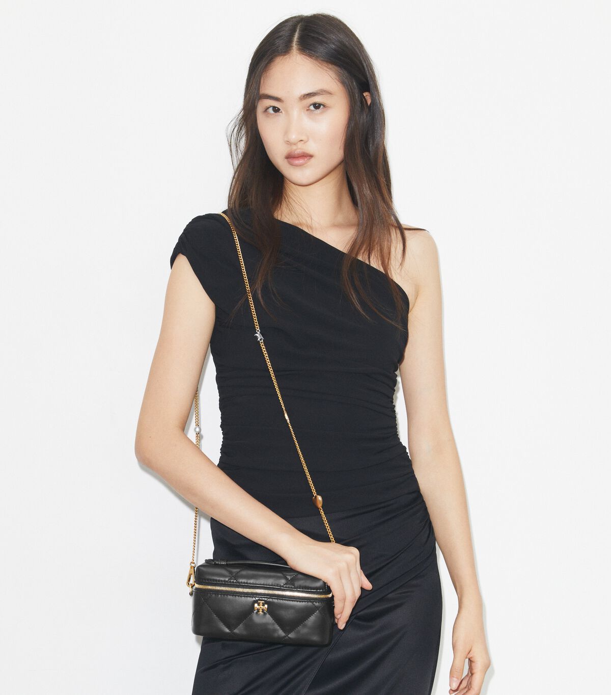 Kira Diamond Quilt Charm East-West Vanity Case tory burch kira diamond quilt charm east west vanity case