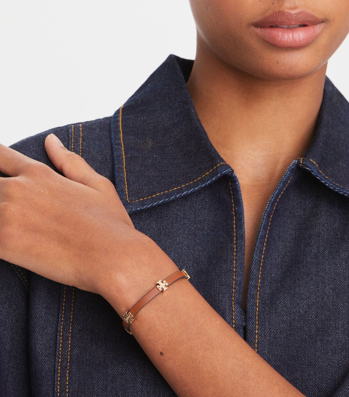 tory burch eleanor leather bracelet