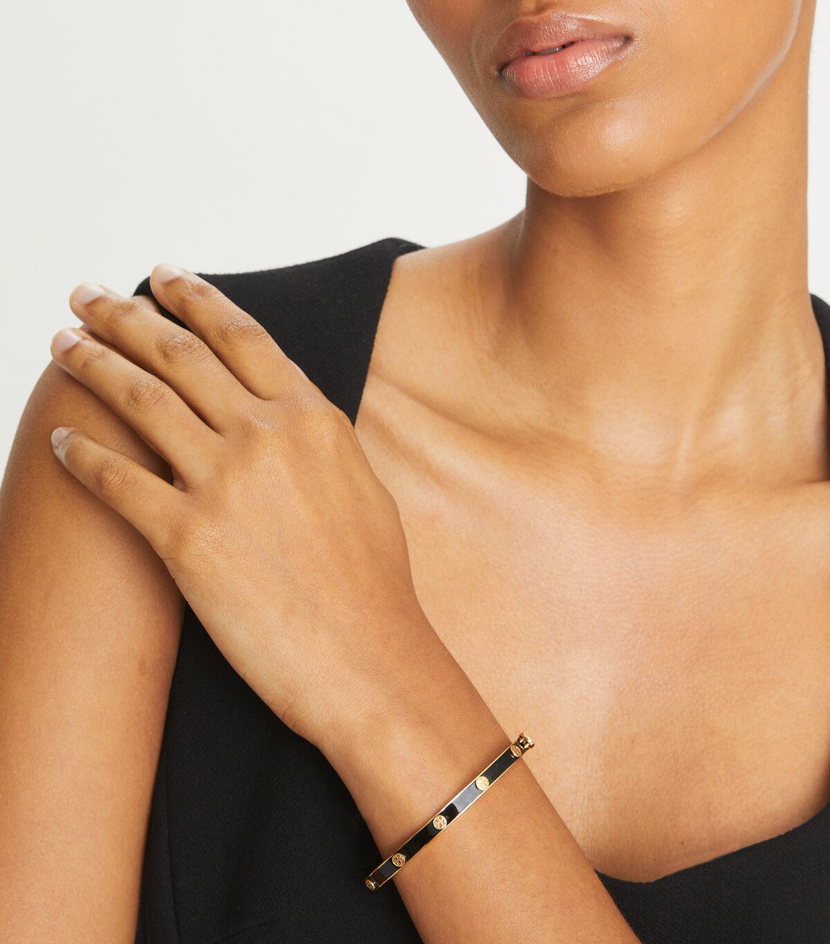 tory burch miller stud enamel 5mm hinge bracelet