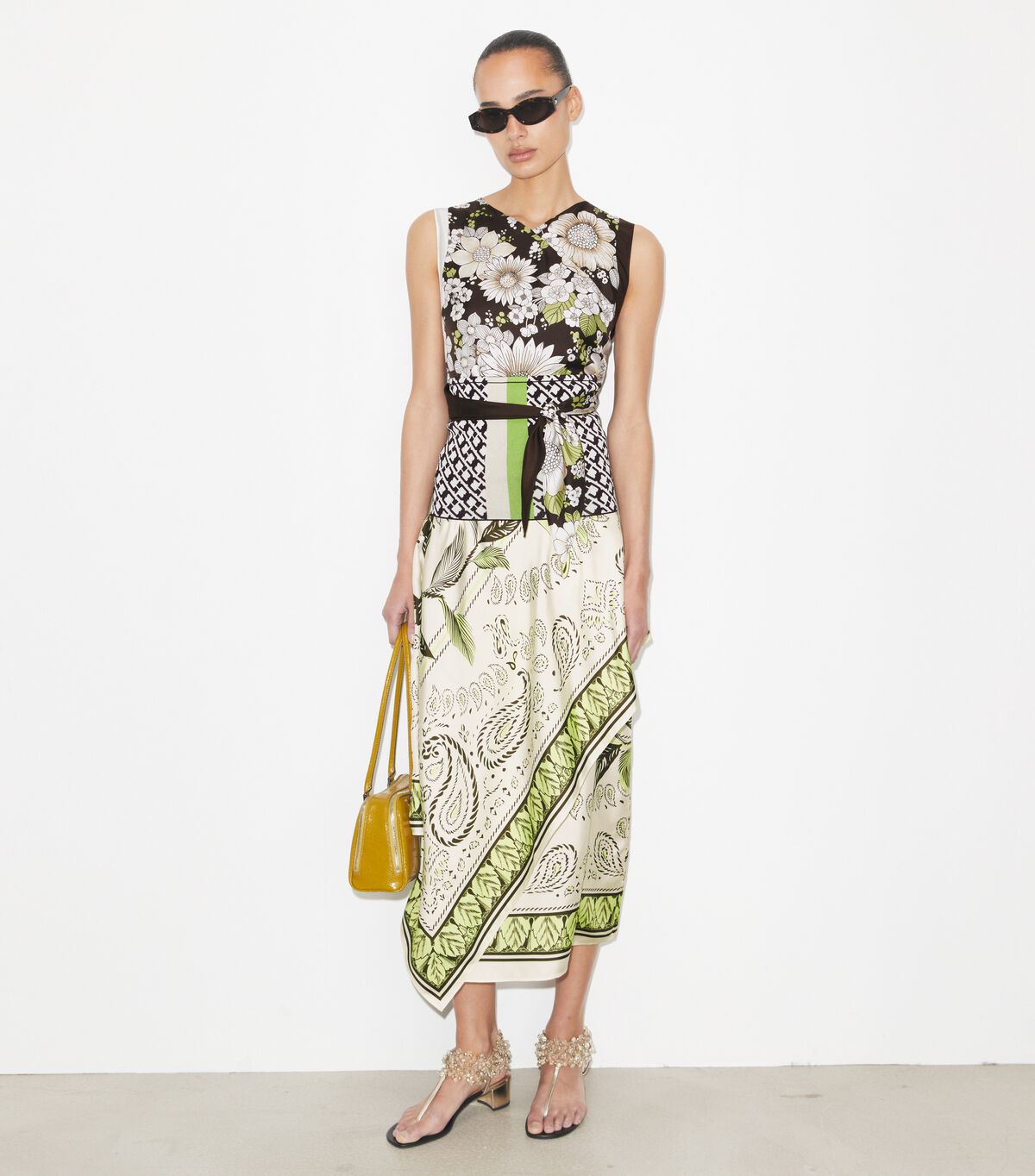 tory burch تنورة ملفوفة بوشاح حريري