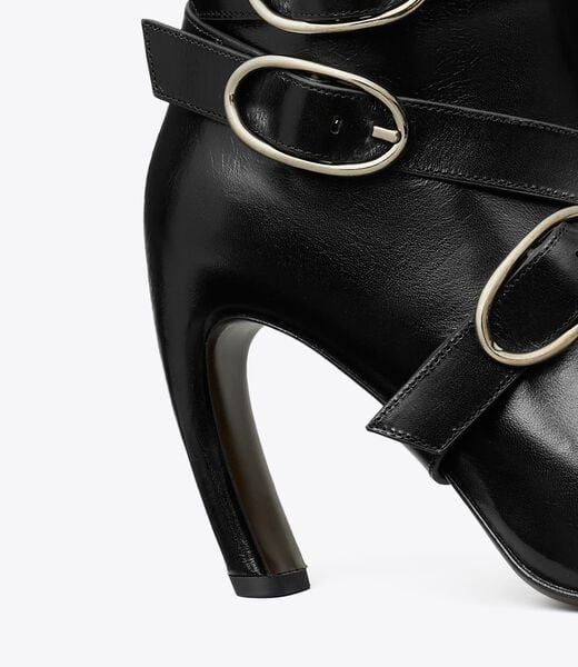tory burch حذاء بوت متعدد الأبازيم
