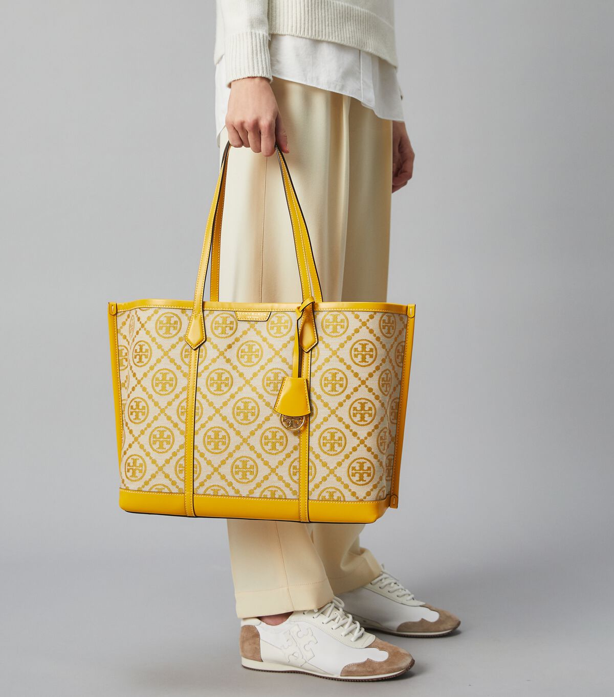 Perry T Monogram Triple-compartment Tote | Tory Burch KWT