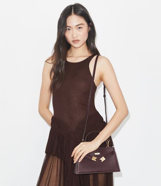 حقيبة لي رادزيويل الصغيرة ذات المقبض العلوي tory burch حقيبة لي رادزيويل الصغيرة ذات المقبض العلوي