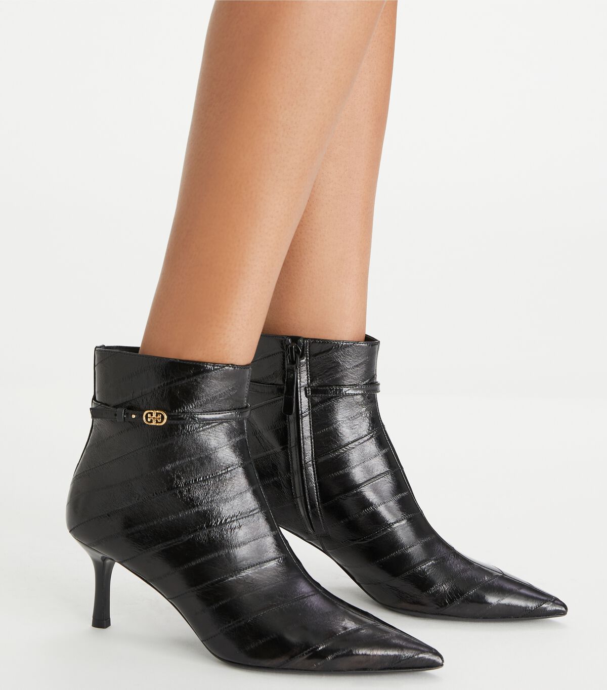 tory burch t