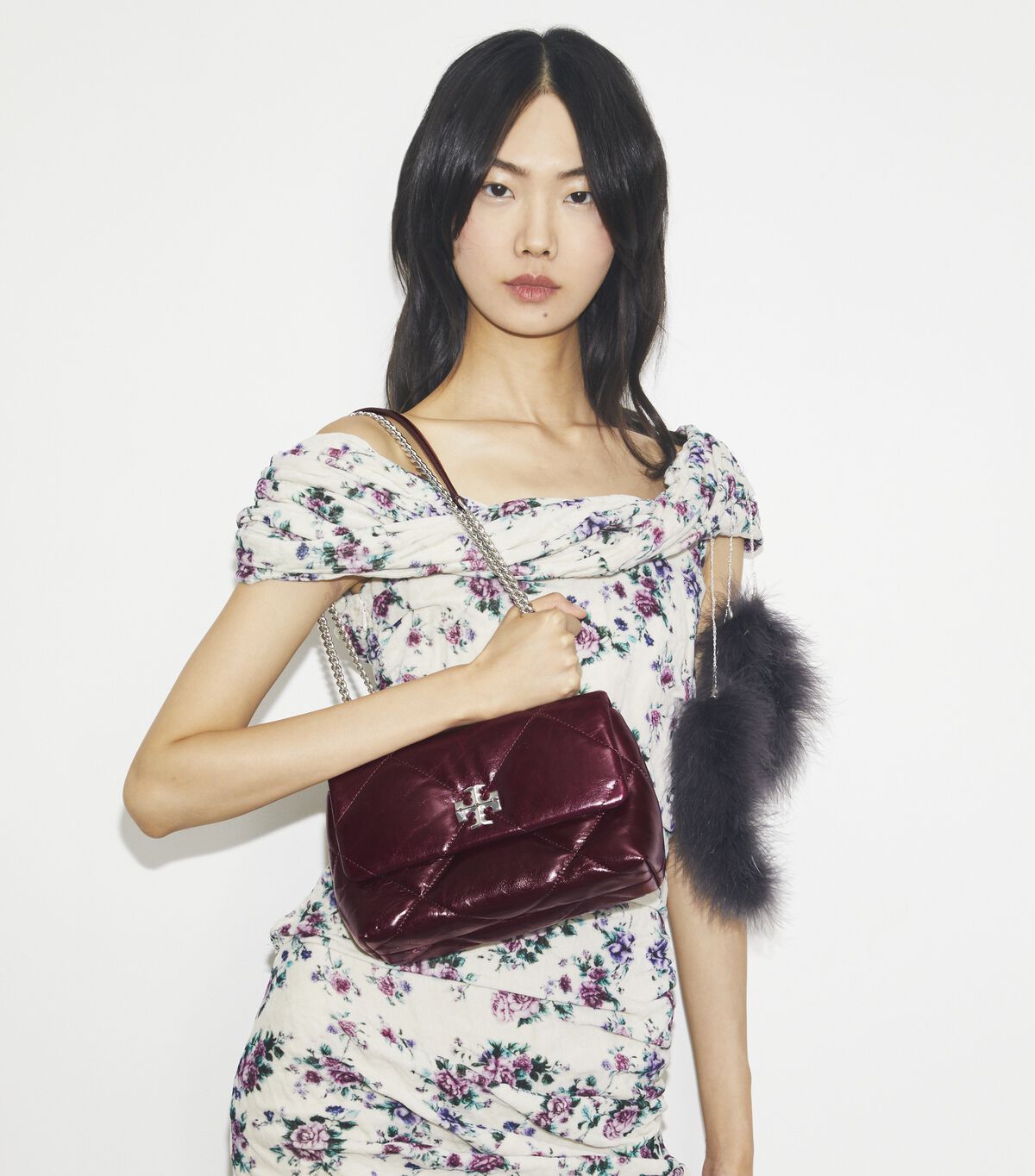 tory burch small kira diamond quilt distressed shoulder bag