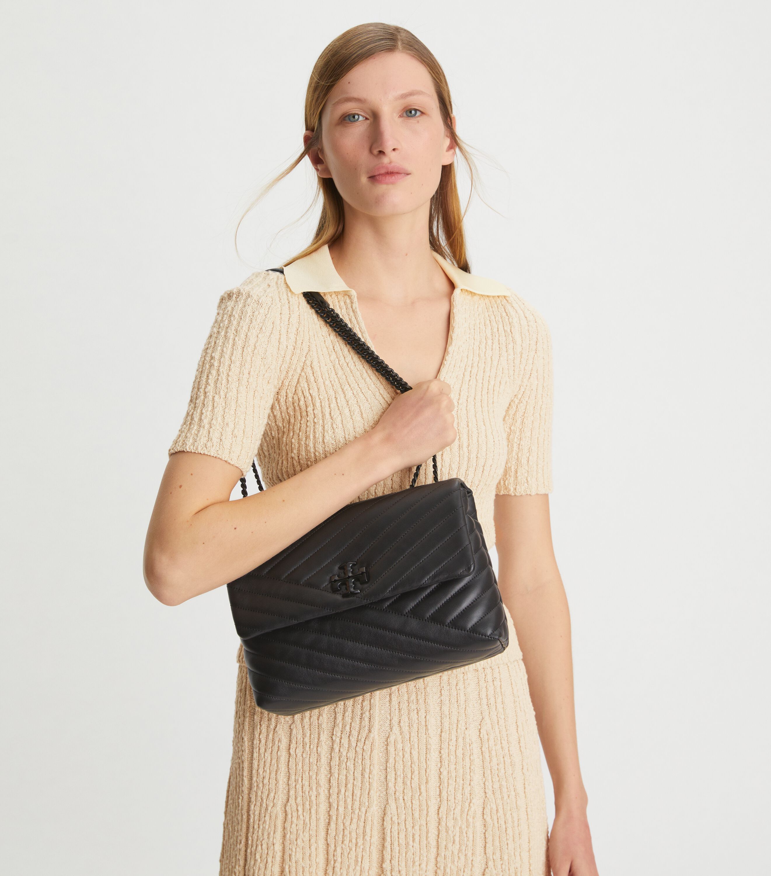 Tory burch kira chevron convertible best sale shoulder bag