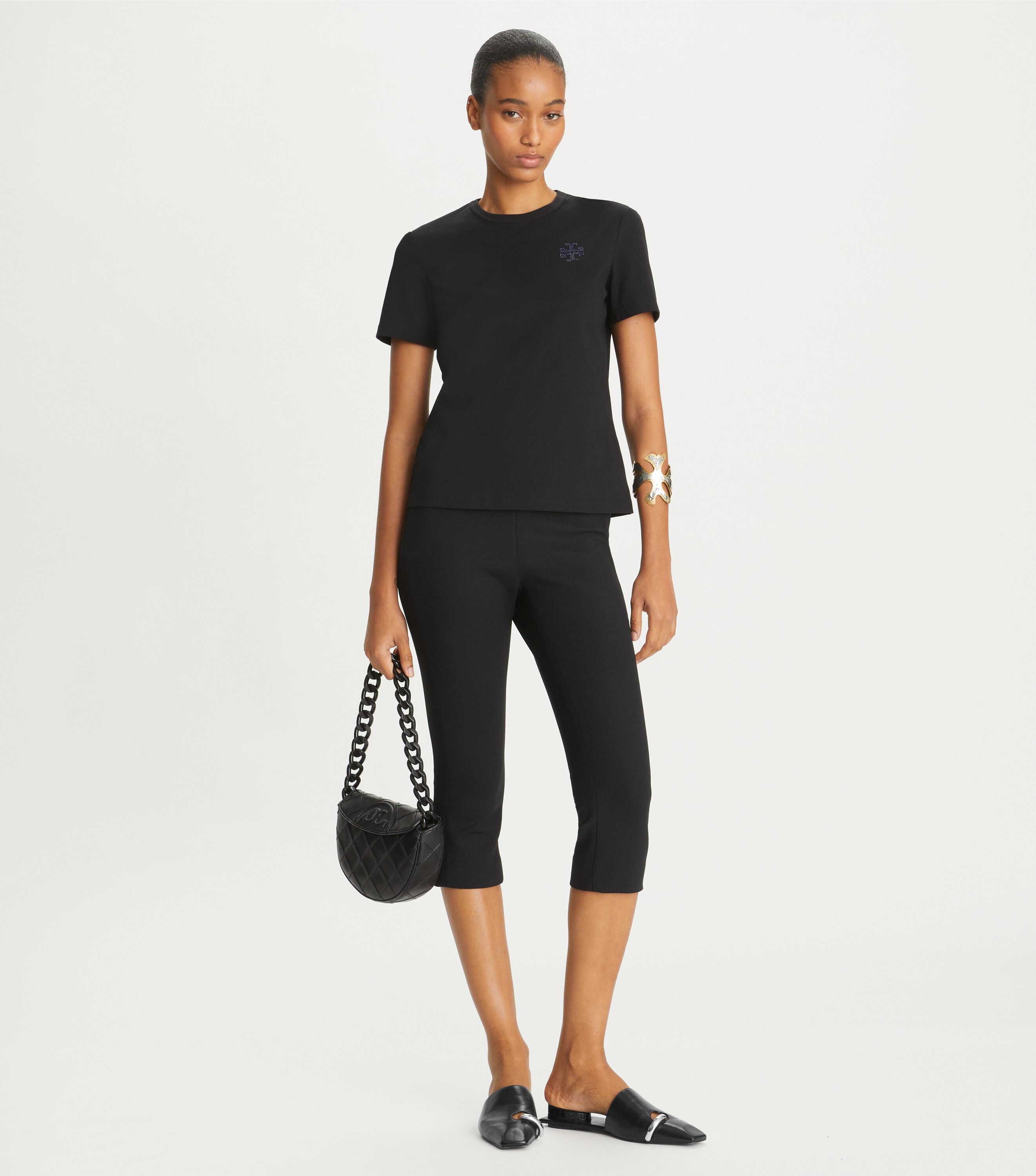 Tシャツ・カットソー Tory Burch Textured Black Button Front Top With V-Neckline Embellished Logo T-Shirt, Black | Tory Burch KW