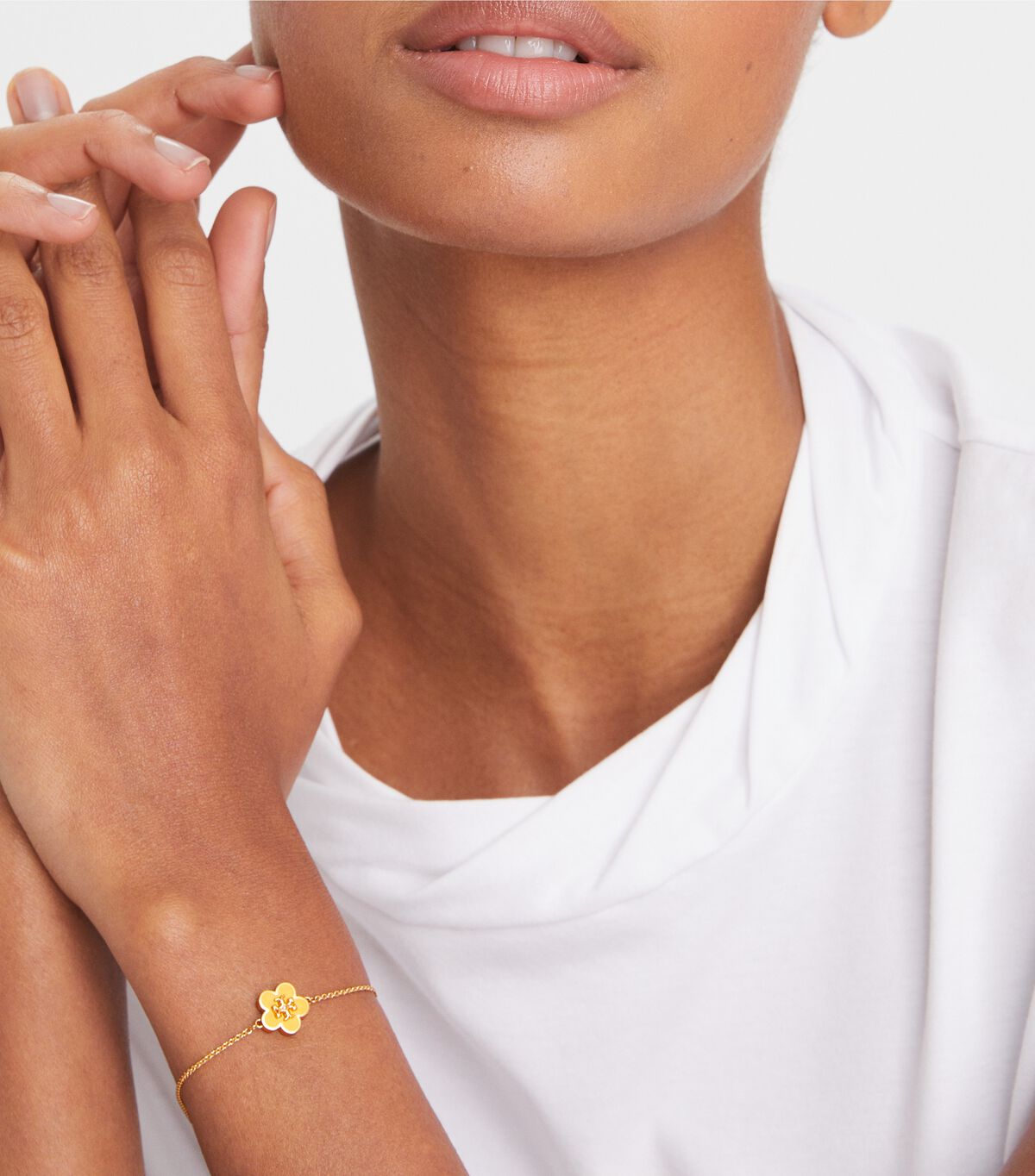 tory burch kira enamel flower bracelet