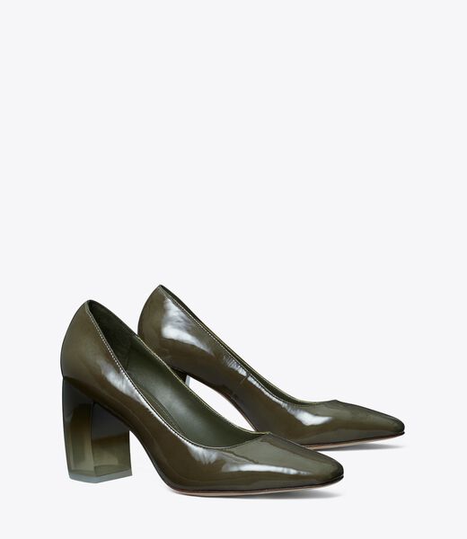 Banana Heel Pump