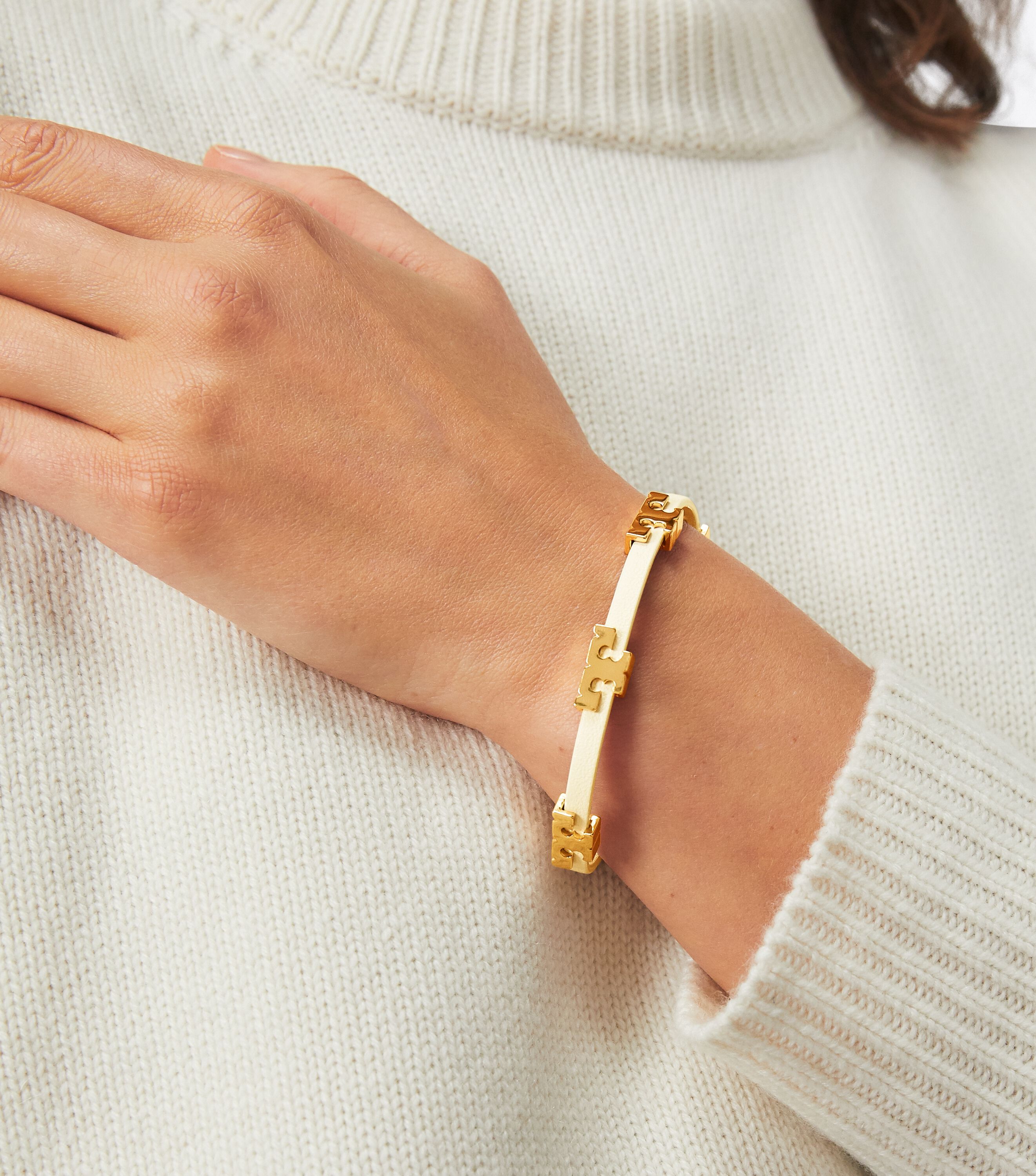 Serif T Single Wrap Bracelet Accessories Tory Burch
