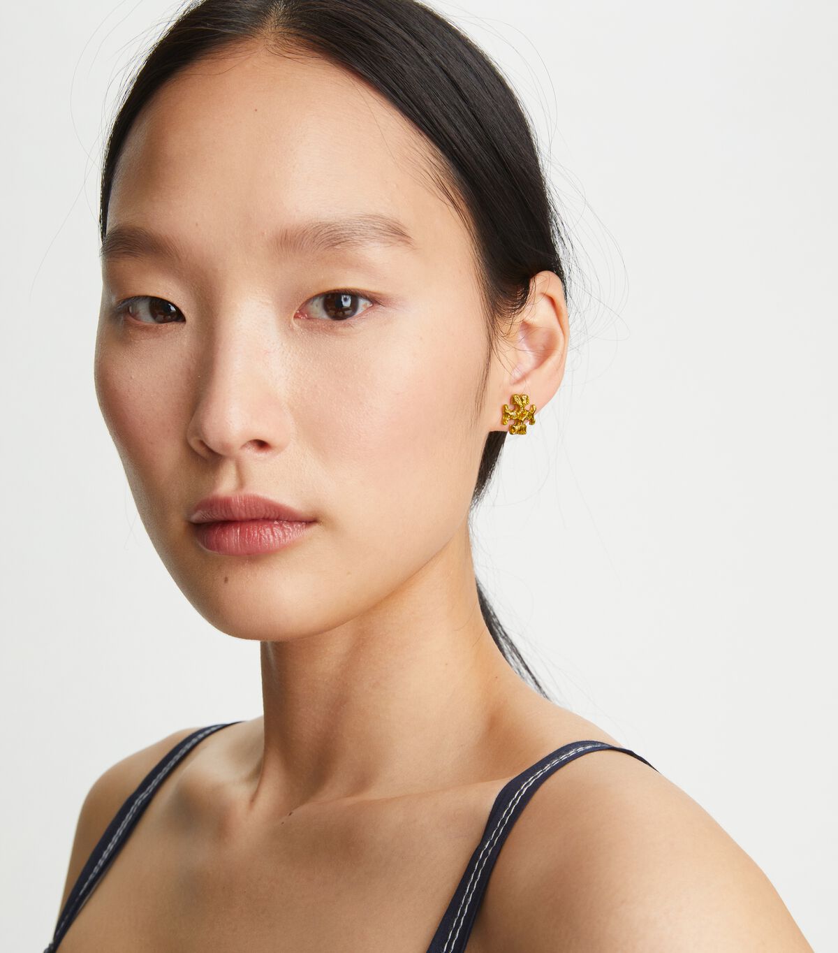 tory burch roxanne painted stud earring