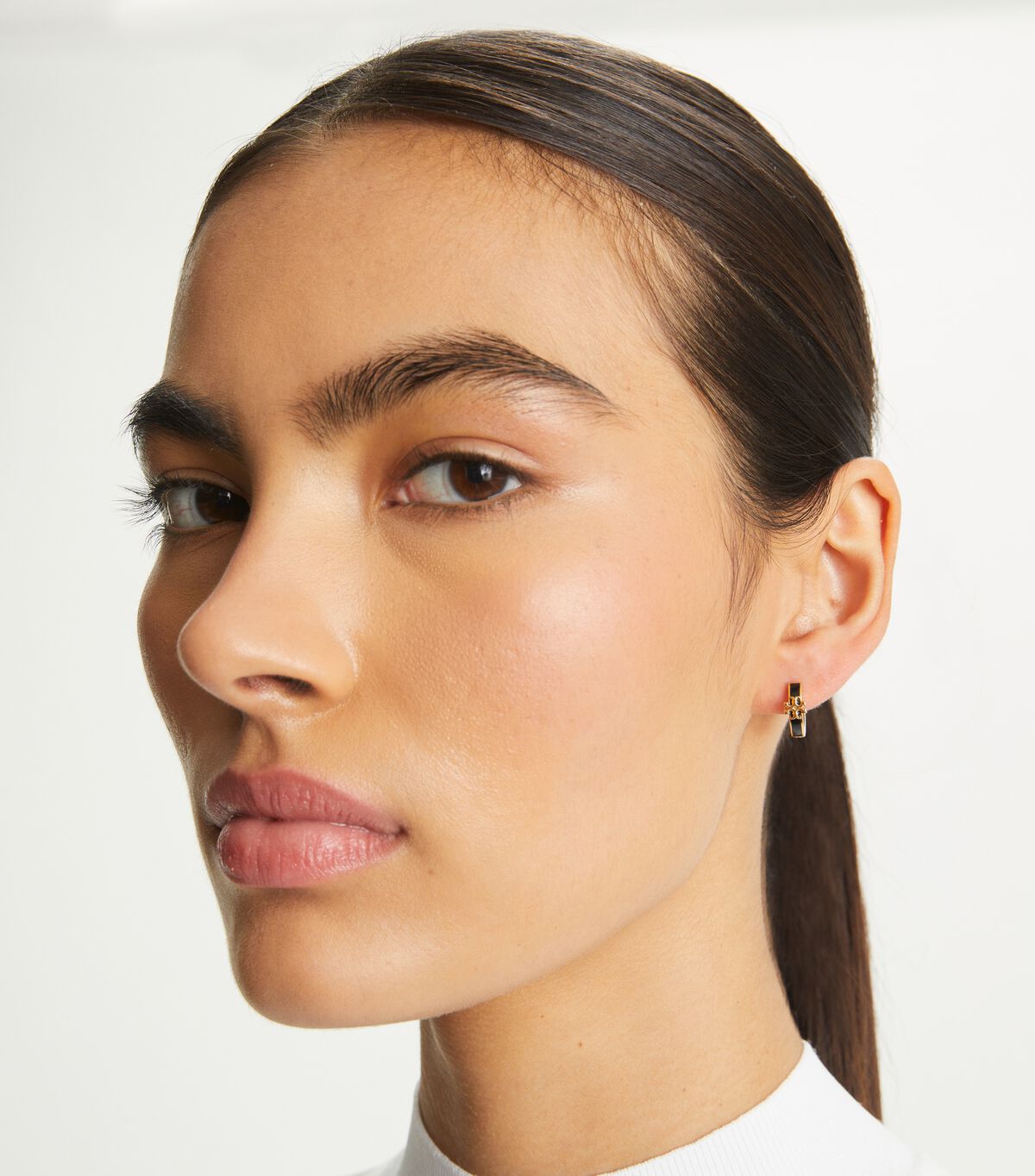 tory burch kira enamel huggie earring