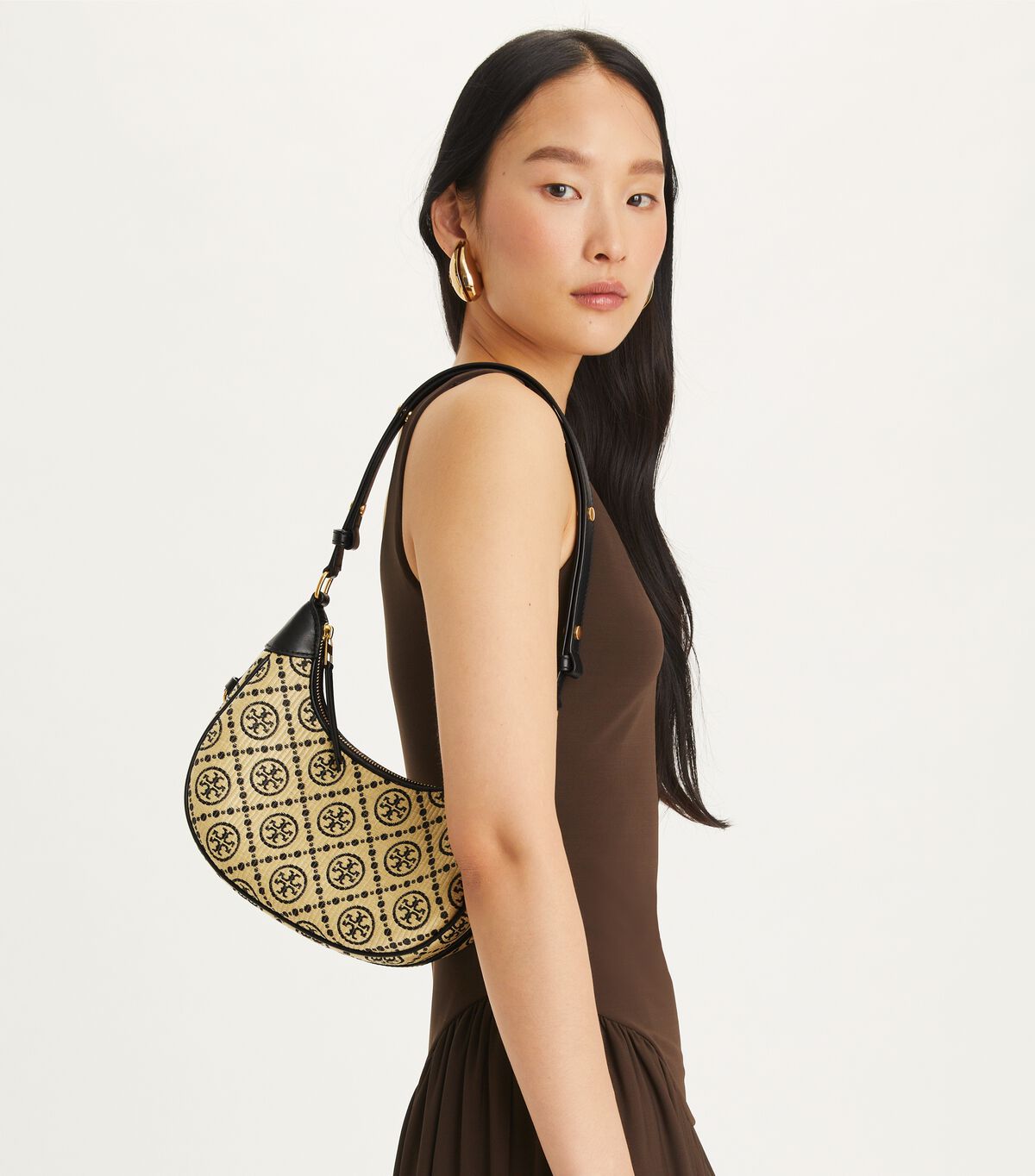 tory burch t monogram raffia crescent bag