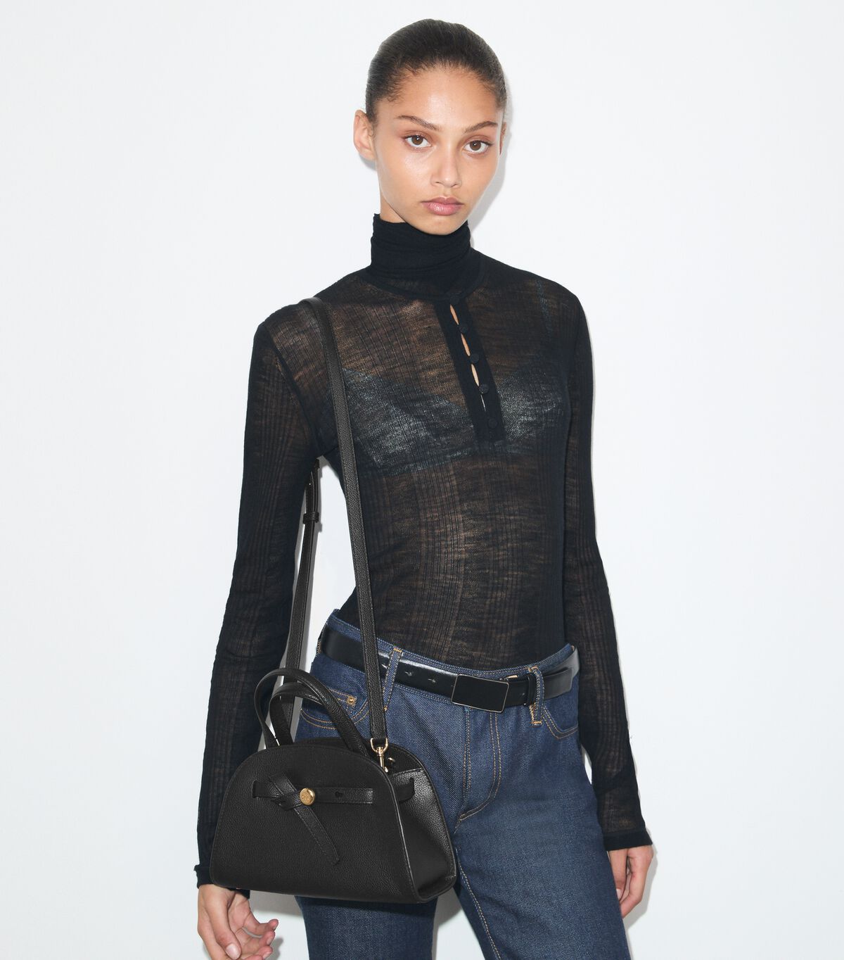 حقيبة رومي الصغيرة بتصميم باوليتو tory burch حقيبة رومي الصغيرة بتصميم باوليتو