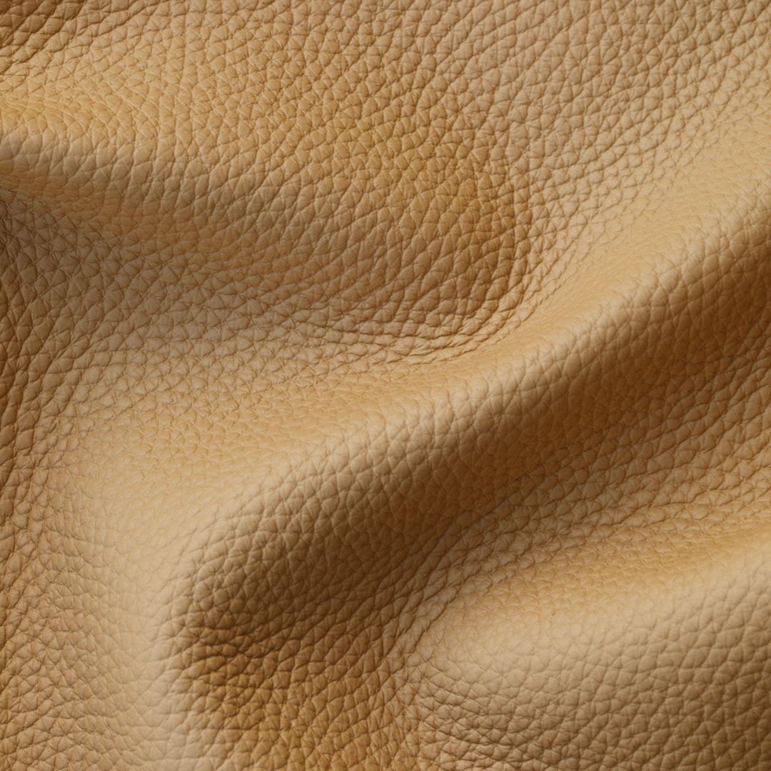Woodleather® and orris absolute